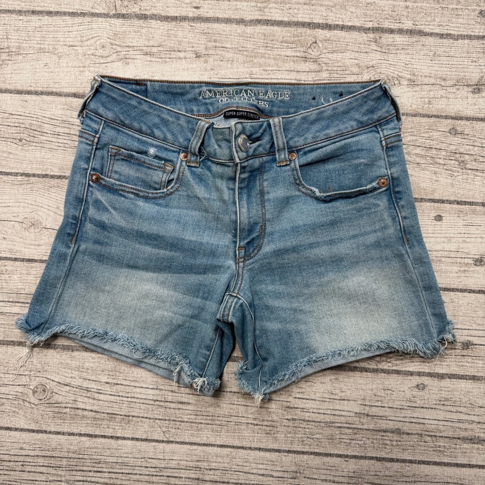 American Eagle Shorts Womens 6 Blue Denim Super Super Stretch Cut Off Streetwear